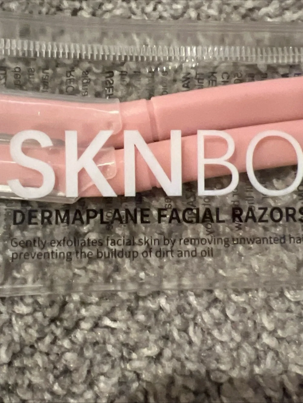 Pink Hair Identifier Spray & Dermaplane Razor Set